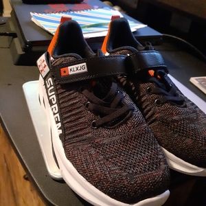 Little girls sneakers